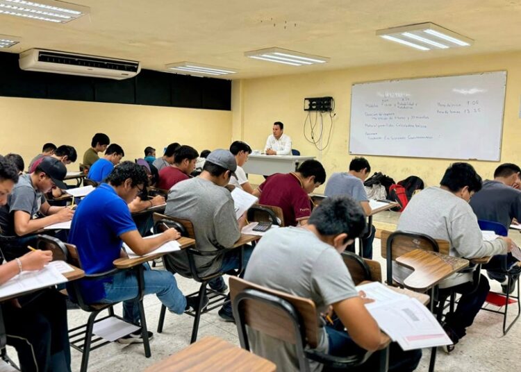 Concluye la UAT aplicación del examen CENEVAL de ingreso a licenciatura