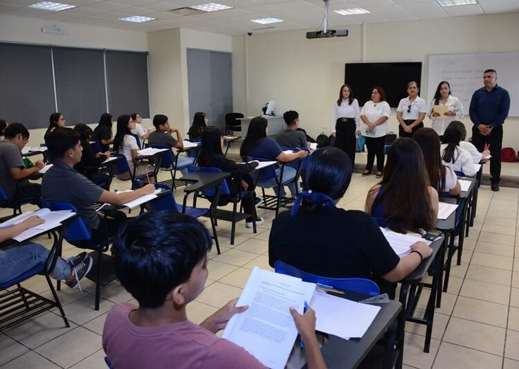 Concluye la UAT aplicación del examen CENEVAL de ingreso a licenciatura