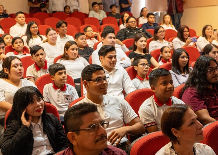 Concluye la UAT con éxito el programa Peraj-Adopta un Amigo