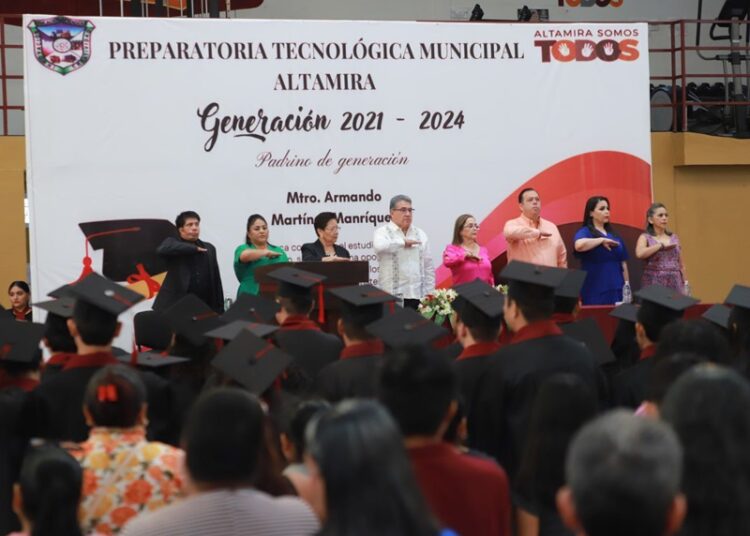Concluyen exitosamente sus estudios 92 alumnos de la Prepa Municipal de Altamira