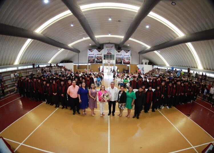 Concluyen exitosamente sus estudios 92 alumnos de la Prepa Municipal de Altamira
