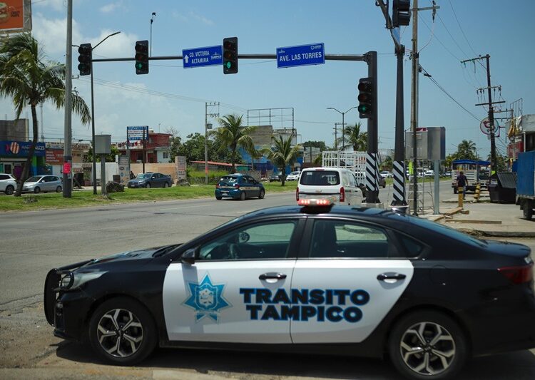 Continúa la modernización en la red de semáforos de Tampico