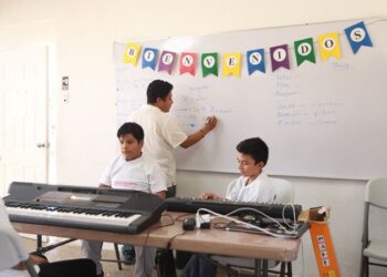 Convoca Gobierno de NLD a talleres de iniciación artística