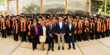 Egresan 310 estudiantes del bachillerato de la UAT en Ciudad Mante