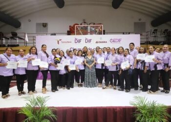 Encabeza Rossy Luque de Martínez fin de cursos de los CEDIF en Altamira