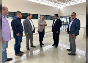 Estrecha UT de Nuevo Laredo vínculos con Asociación de Transportistas