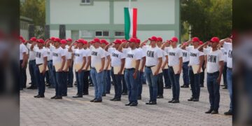 Exhortan a jóvenes a tramitar su cartilla militar
