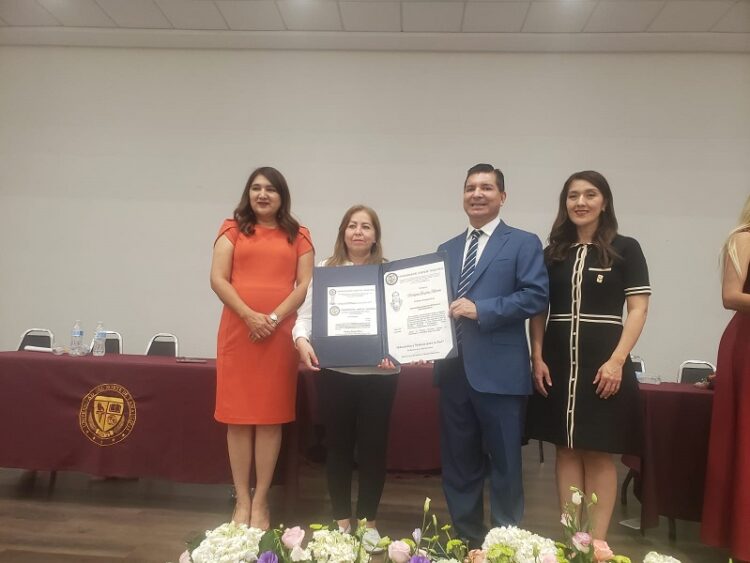 Américo festejó a Enfermeras