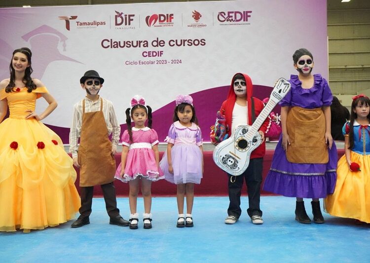 Gradúa DIF NLD a 245 alumnos de talleres de desarrollo personal y profesional