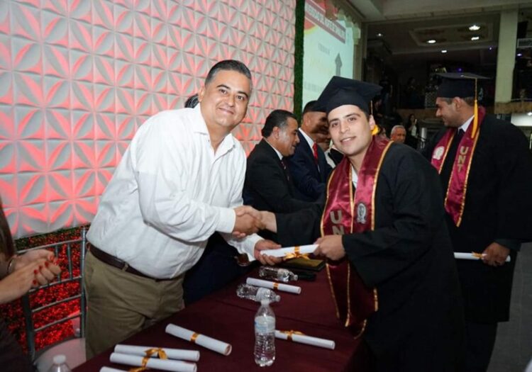 Se van de vacaciones en la UAT