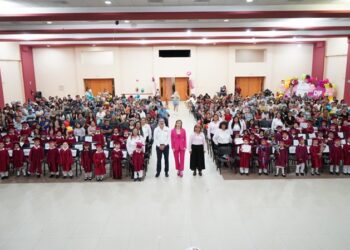 Gradúan 100 niños de Centros de Asistencia Infantil Comunitaria del Sistema DIF NLD