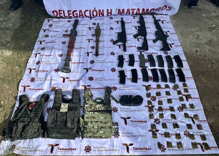 Guardia Estatal asegura armamento, equipo táctico y vehículo con reporte de robo en Valle Hermoso
