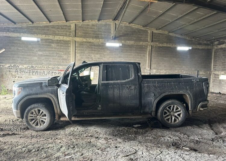 Guardia Estatal asegura armamento, equipo táctico y vehículo con reporte de robo en Valle Hermoso