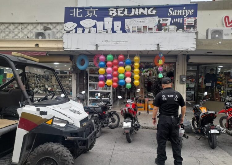 Guardia Estatal mantiene proximidad y vigilancia en negocios y centros comerciales