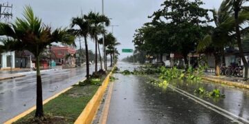 Reportan saldo blanco, de manera preliminar, en Quintana Roo tras impacto del huracán ‘Beryl’
