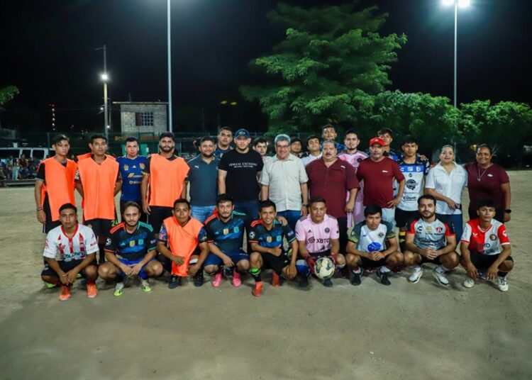 Inaugura alcalde AMM nuevo parque deportivo en el Sector Montealto