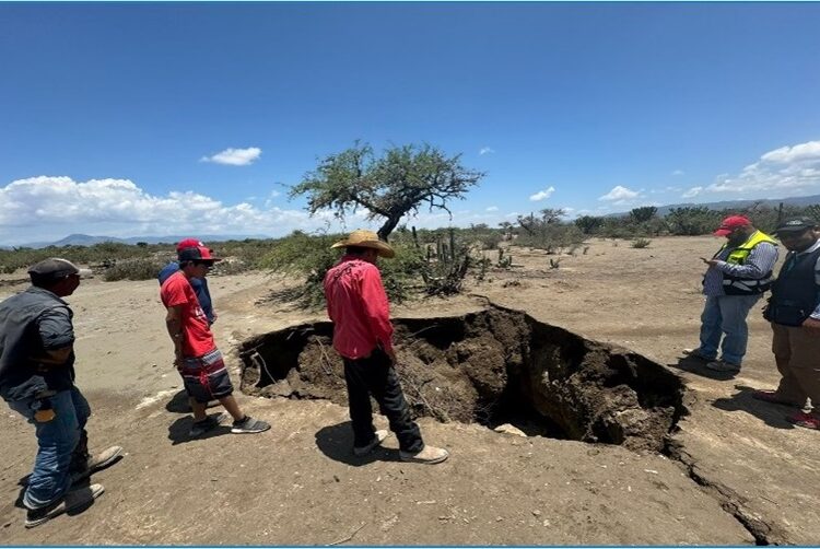 Inician trabajos para atender daños de grietas en Tula