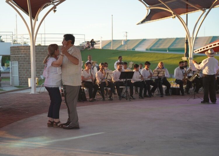 Invita Dirección de Turismo a disfrutar viernes de “Danzón y Fiesta”