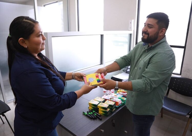 Invita Gobierno de NLD a donar útiles escolares para estudiantes de bajos recursos