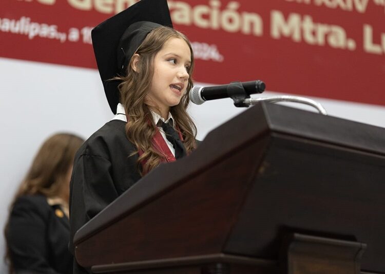 Secretaria Lucía Aimé acudió como madrina de generación 2021-2024 del ITACE