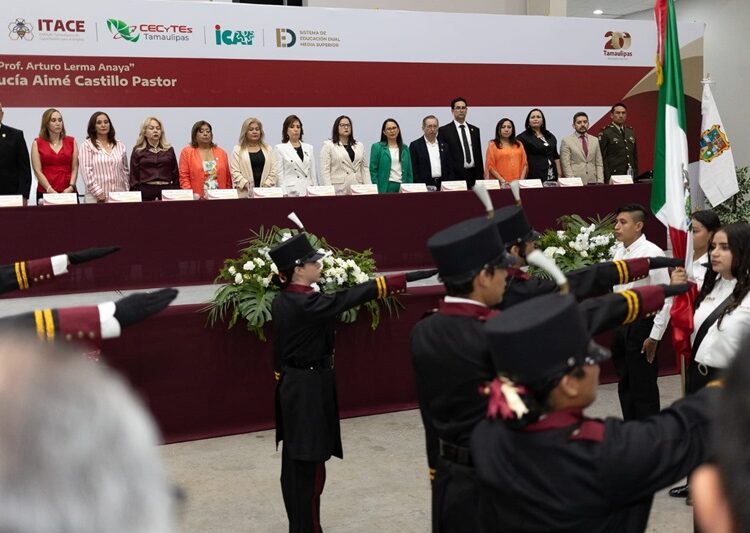 Secretaria Lucía Aimé acudió como madrina de generación 2021-2024 del ITACE