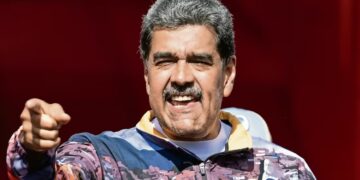 Maduro amenaza a la oposición y los acusa de la «violencia criminal» en Venezuela