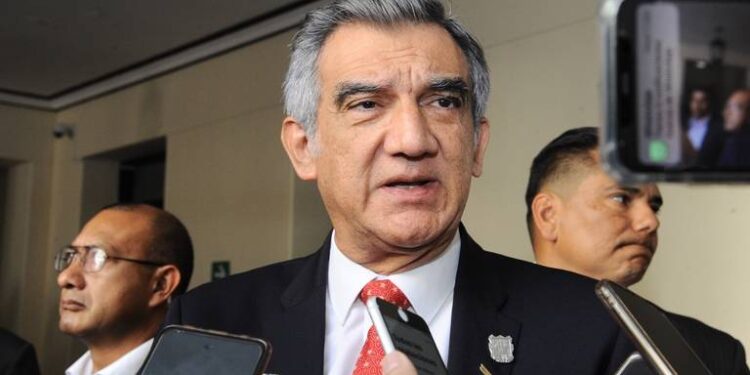 «Lamento y repruebo el cobarde asesinato de Julio Almanza»: AVA