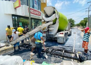Obras de pavimentación y bacheo de calles en Victoria no se detienen
