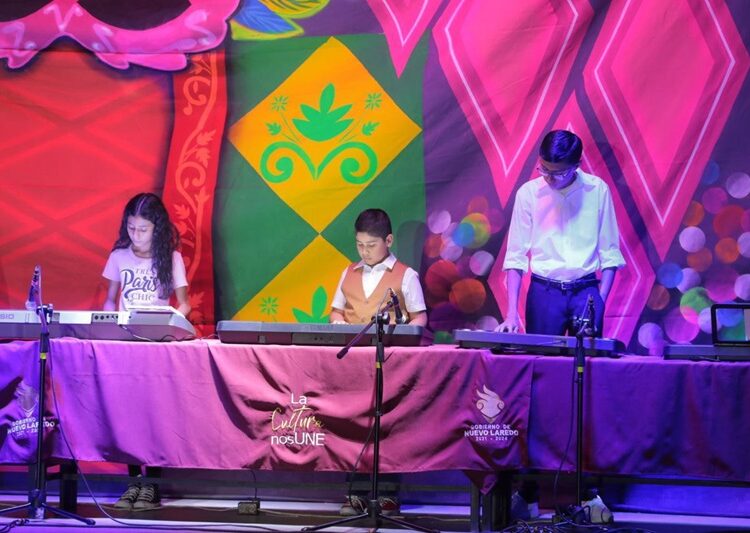 Presentan alumnos de las Casas de la Cultura Exposición Carnaval del Corazón de Tamaulipas