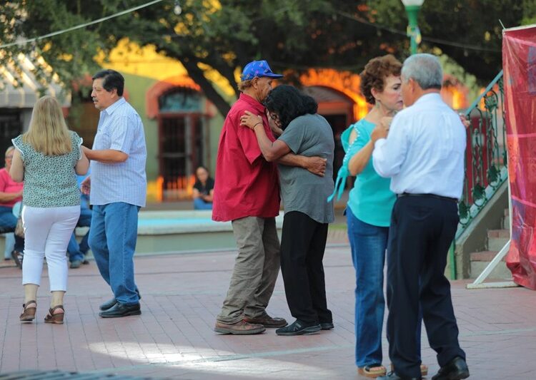 Promueven activación de adultos mayores con “Concurso de Danzón 2024”