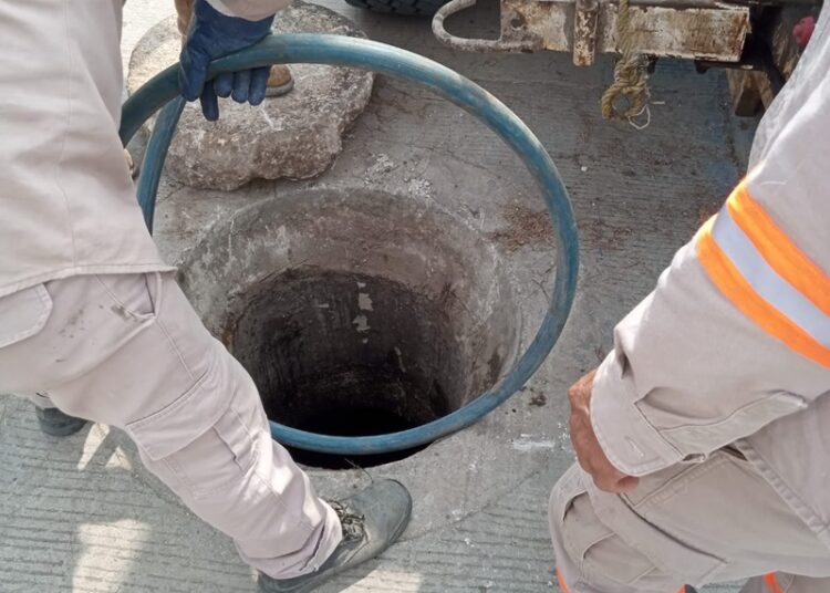 Proporciona COMAPA Altamira mantenimiento a líneas generales de drenaje