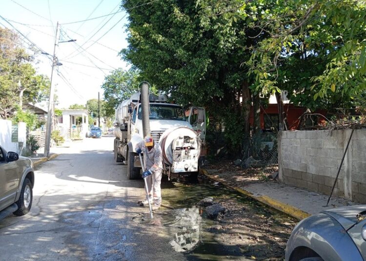 Realiza COMAPA Altamira sondeos en líneas de drenaje en diferentes colonias