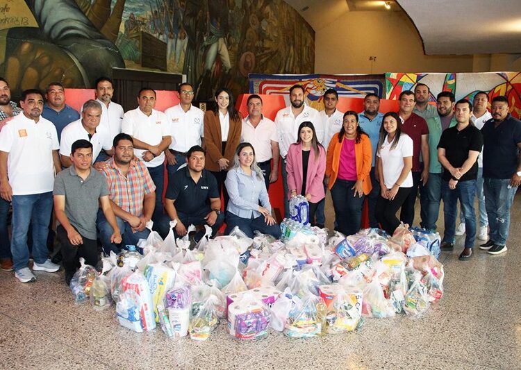 Realiza la UAT colecta de víveres para damnificados por lluvias