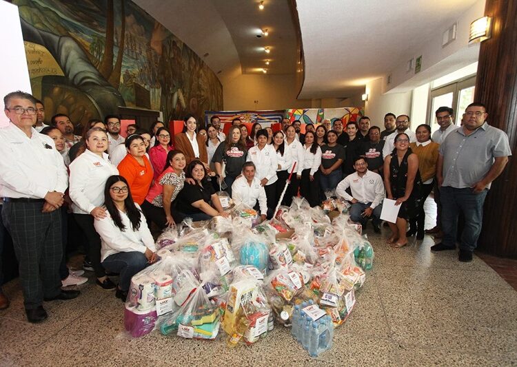 Realiza la UAT colecta de víveres para damnificados por lluvias