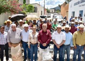 Reciben insumos productores pecuarios del altiplano