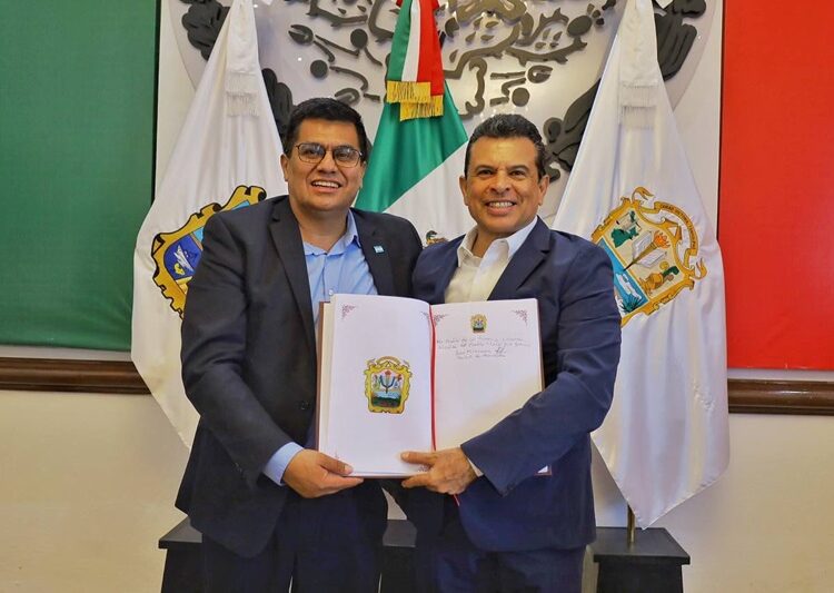 Reconoce Cónsul de Honduras trabajo de Gattás en Victoria