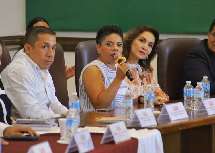 Reconoce Cónsul de Honduras trabajo de Gattás en Victoria