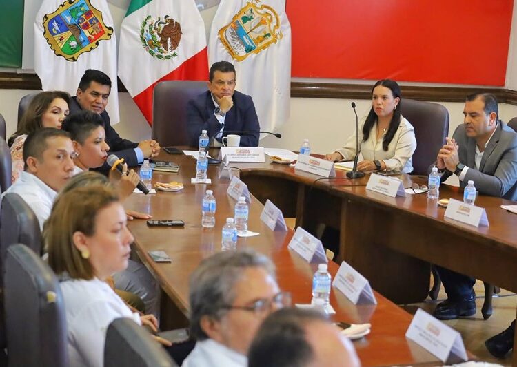 Reconoce Cónsul de Honduras trabajo de Gattás en Victoria