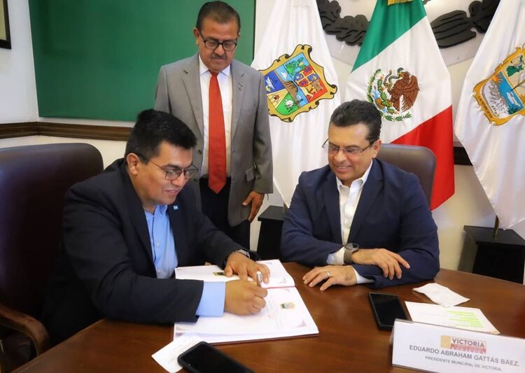 Reconoce Cónsul de Honduras trabajo de Gattás en Victoria