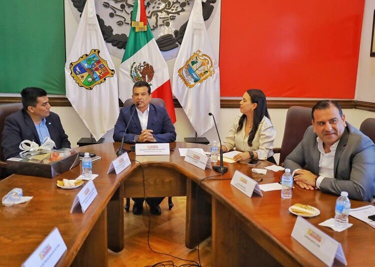 Reconoce Cónsul de Honduras trabajo de Gattás en Victoria