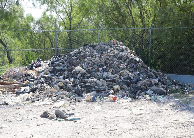 Retiran toneladas de basura de cárcamos diariamente