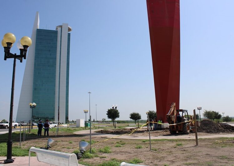 Restaura Obras Públicas Águila del Bicentenario