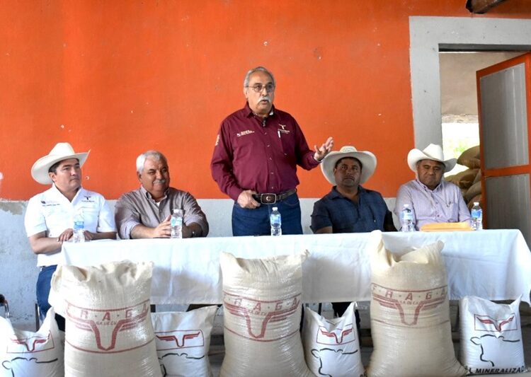 Reciben insumos productores pecuarios del altiplano