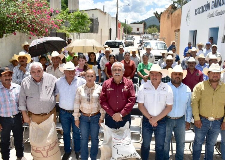 Reciben insumos productores pecuarios del altiplano