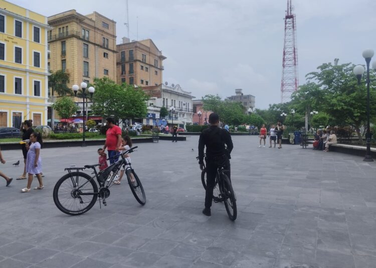 Mantiene agrupamiento ciclista de la Guardia Estatal proximidad en zonas peatonales y turísticas