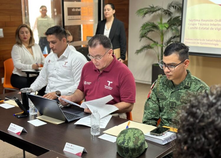 Define SST acciones para mantener bajo control dengue y brotes diarreicos