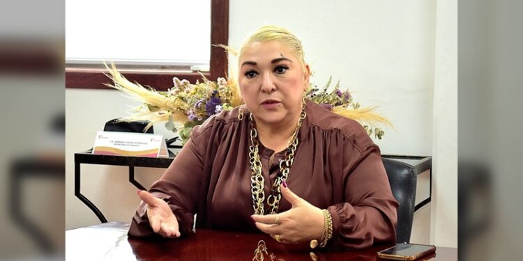 “Seguirán laborando Oficinas Fiscales en periodo vacacional”: Adriana Lozano