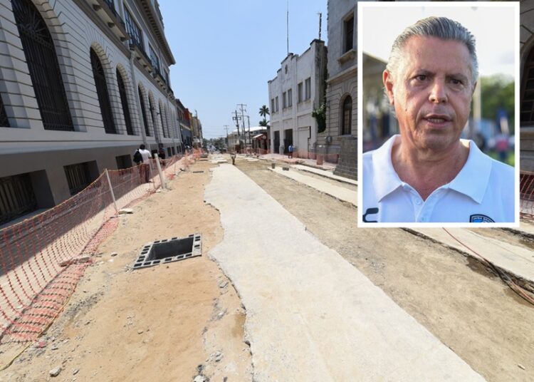 Supervisa Chucho Nader avance de conversión en vialidad de la Zona Centro