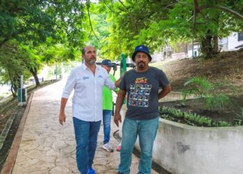 Trabaja Servicios Públicos de Tampico sin descanso, en el mantenimiento de parques y áreas verdes