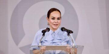 Anuncia Carmen Lilia vuelo de Nuevo Laredo a Guadalajara
